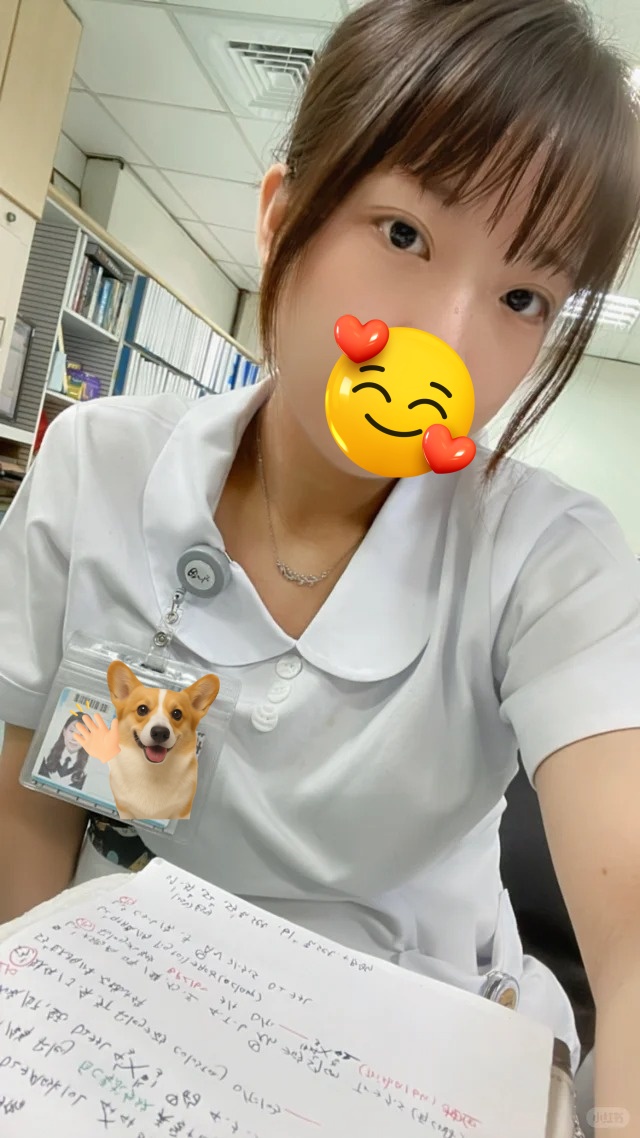 爆肝護理師 (1).jpg